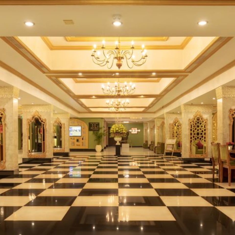 Hotel Clarks Shiraz